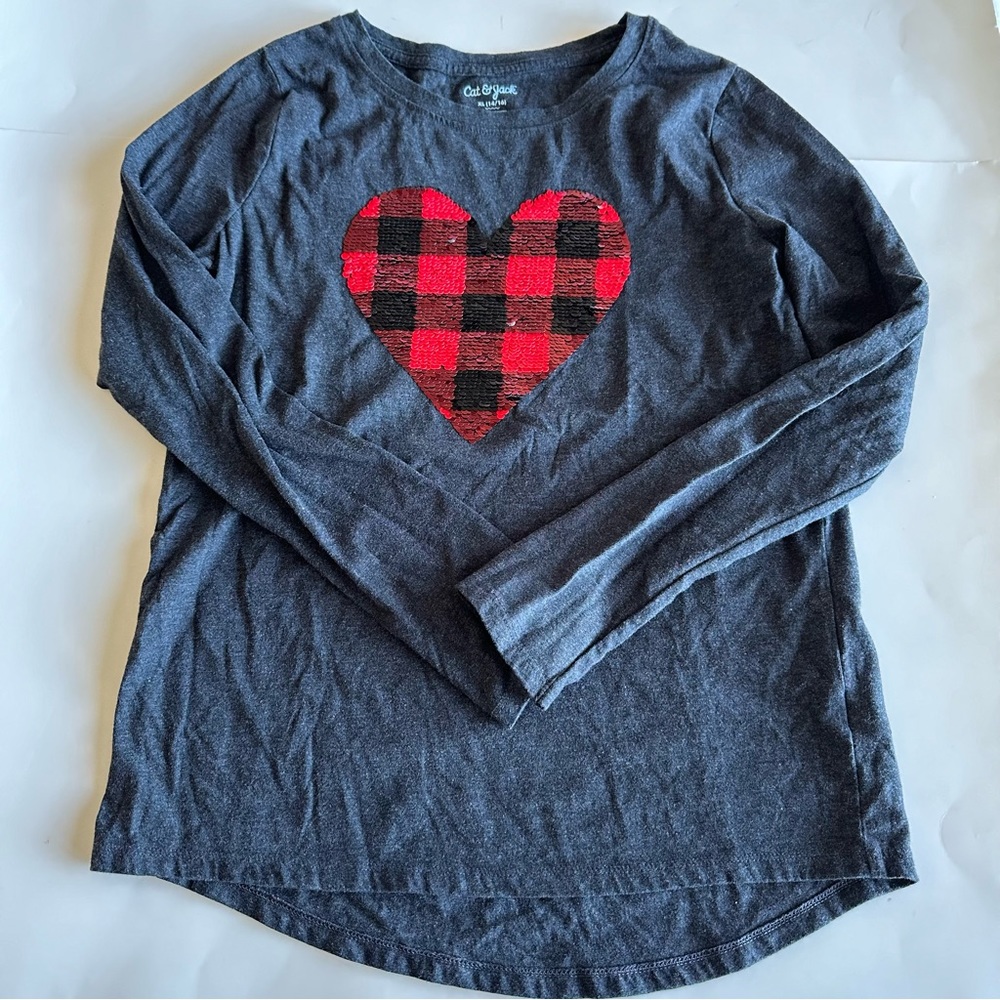 🙂4/$20Cat & Jack. Heart Shirt